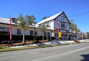  Canungra Hotel  Канунгра